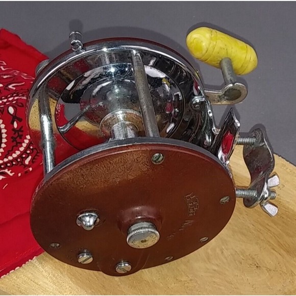 Penn Other Vintage Penn Peer 39 Bait Casting Fishing Reel Ivory